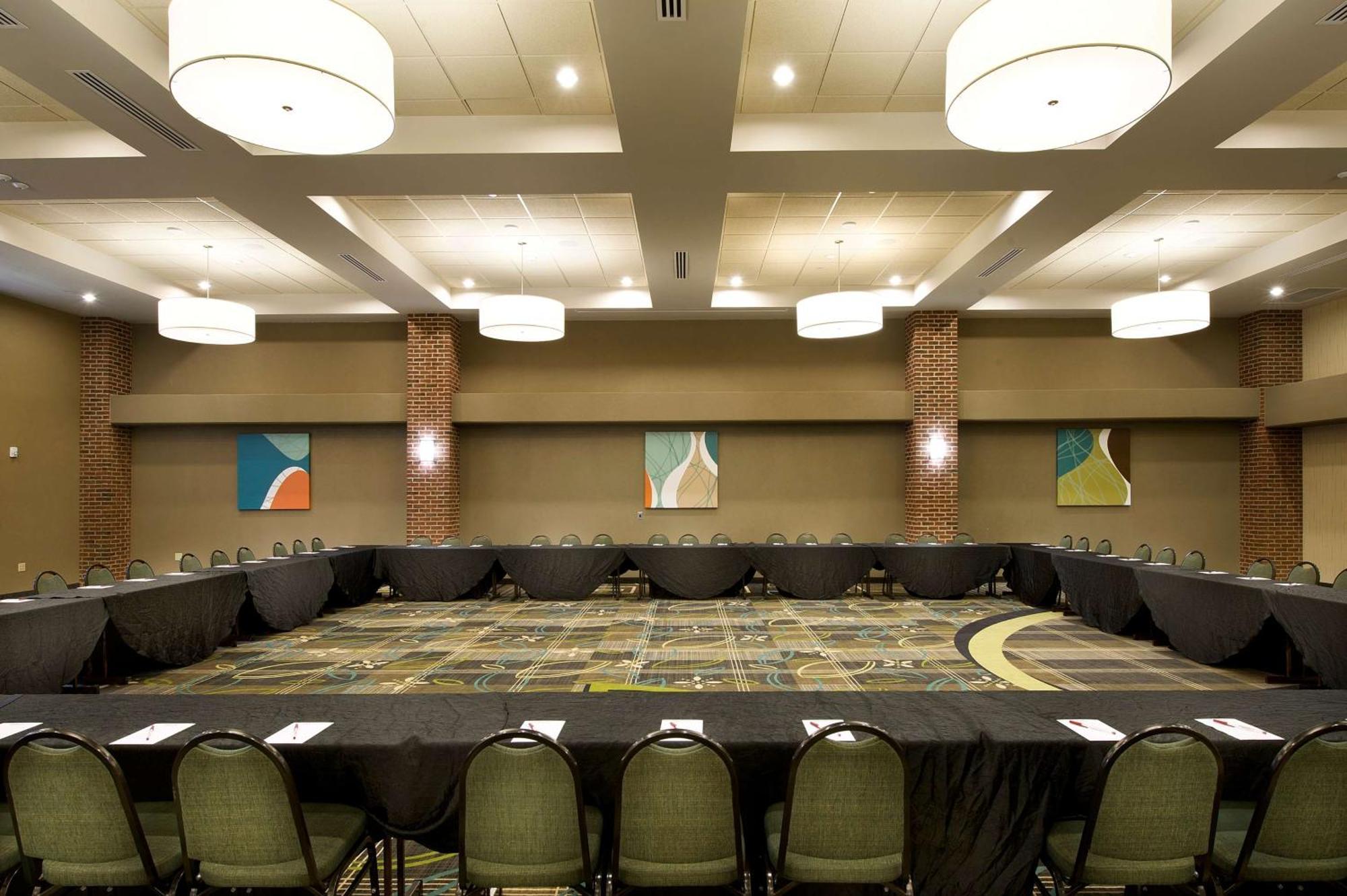 Drury Plaza North Stone Oak Hotel